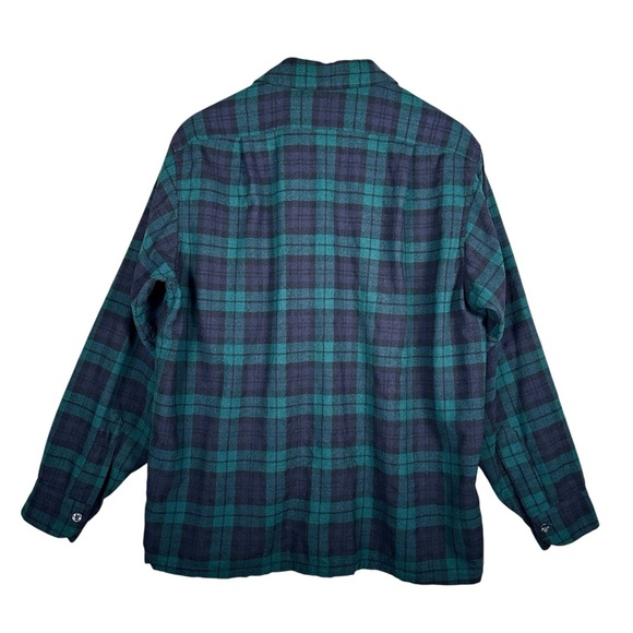 PENDLETON Vintage Virgin Wool Flannel in forest green & black Hunter Plaid - Picture 3 of 9